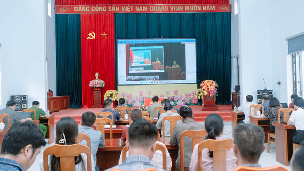 THỤY HÙNG TIẾP SÓNG TRỰC TUYẾN: HỘI NGHỊ TIẾP XÚC CỬ TRI CỦA TỔ ĐẠI BIỂU SỐ 10 HĐND TỈNH LẠNG SƠN SAU KỲ HỌP THƯỜNG LỆ GIỮA NĂM 2026